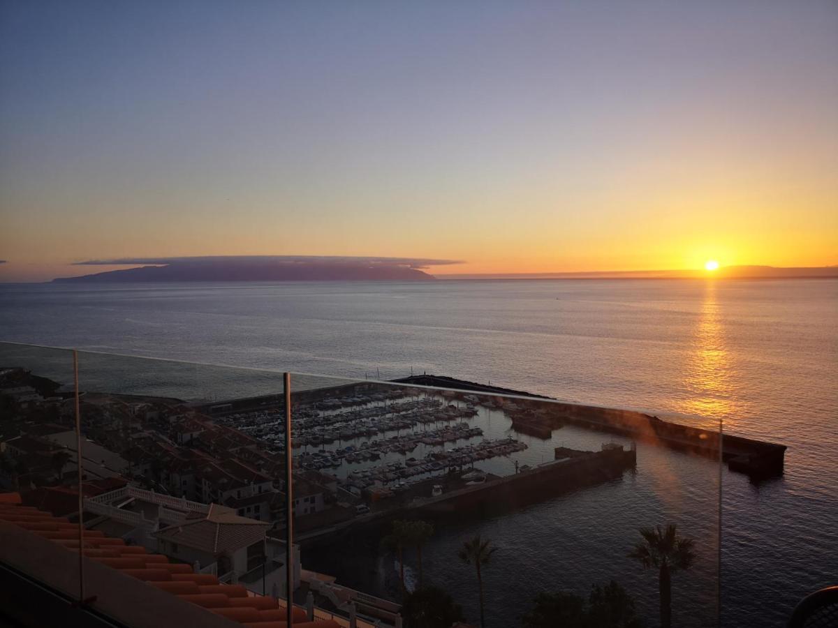 Luxury Apt. With Stunning Sea View 아칸티라도 외부 사진